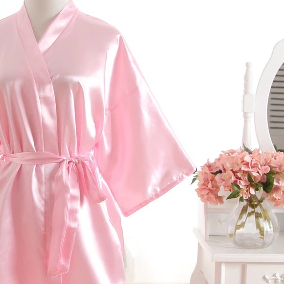 Pastel Pink Satin Silky Robe - Bridesmaids - Bachelorette - Girls Night NEW - Picture 3 of 7
